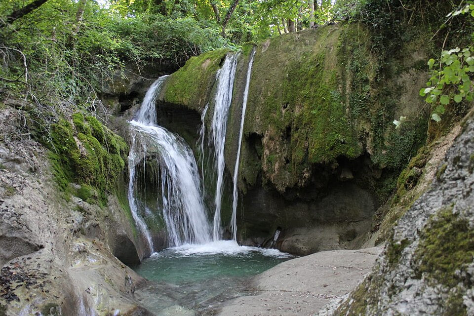 Dove andare quando fa caldo nelle Marche: tre rifugi che non sono il mare